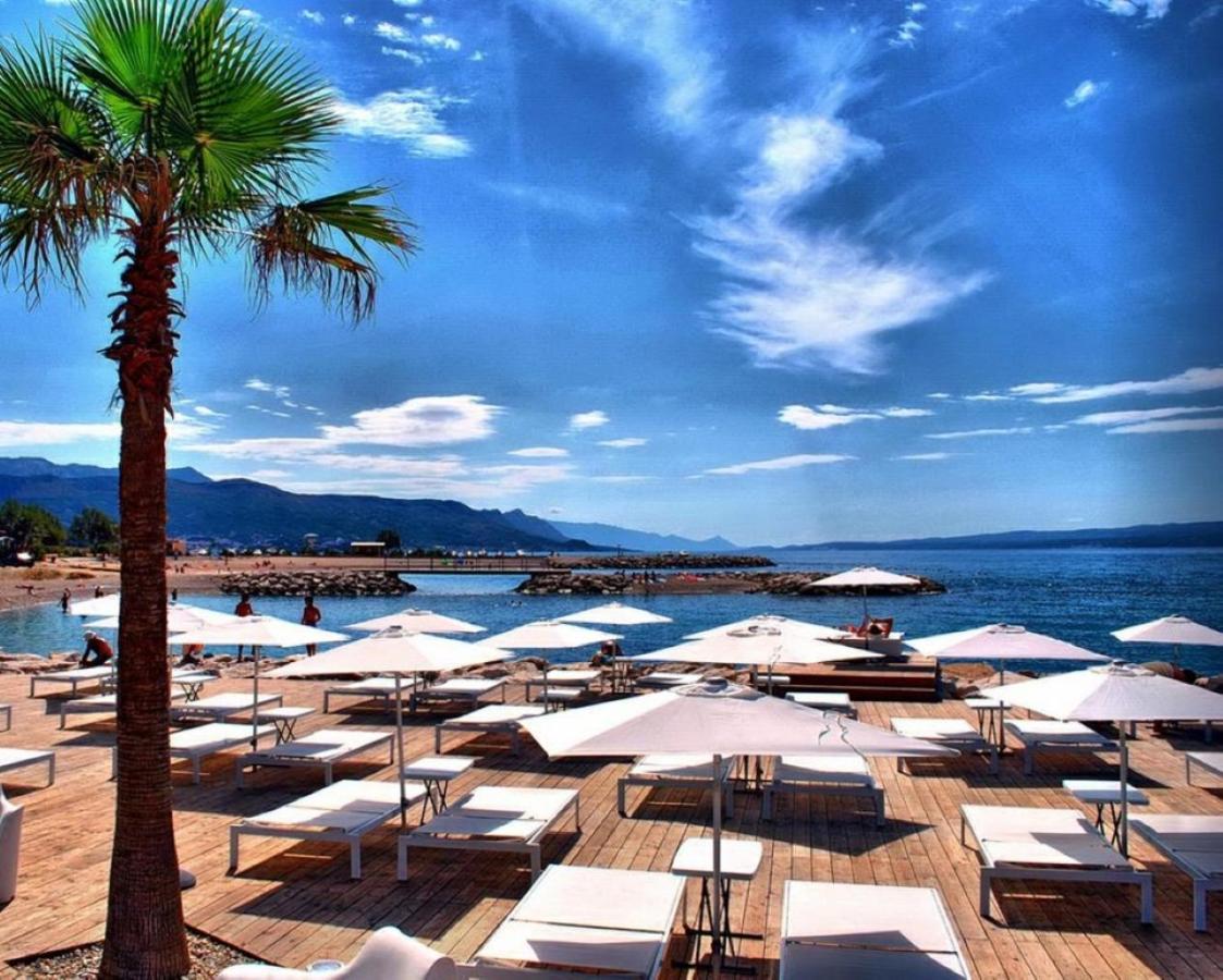 Near Beach Apartment Reno With Private Parking Split Exterior foto